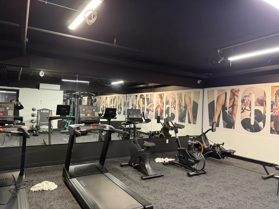 gym mirror wall installation