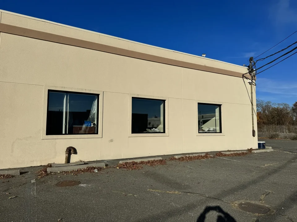 storefront glass pane installation