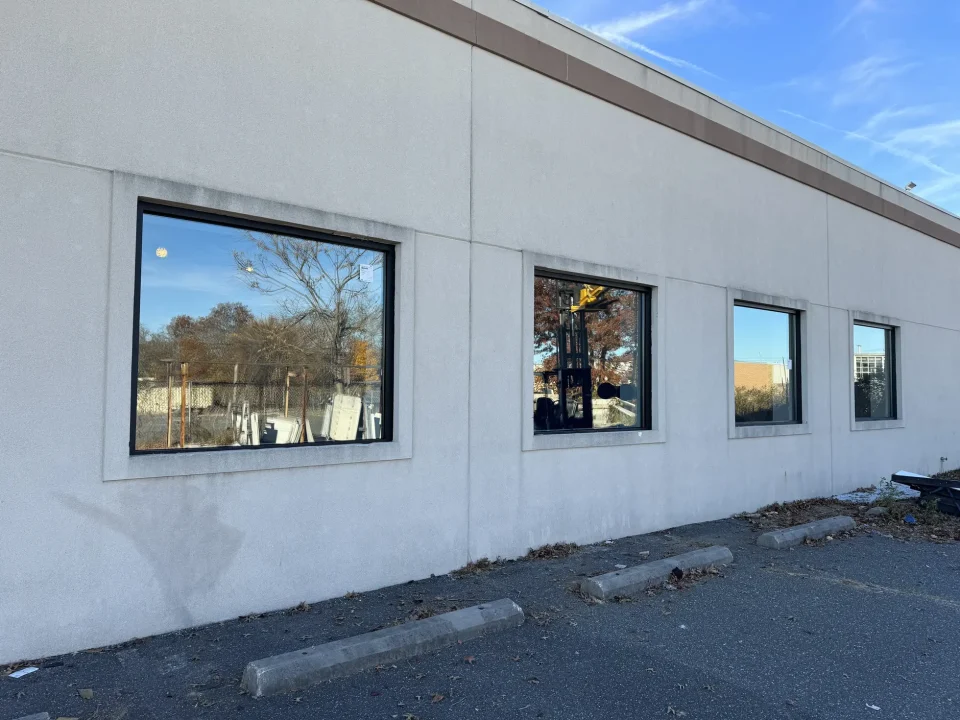 storefront glass pane installation