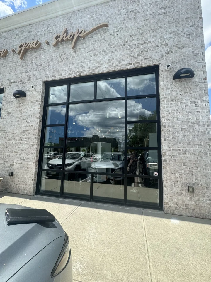 spa storefront glass window repair
