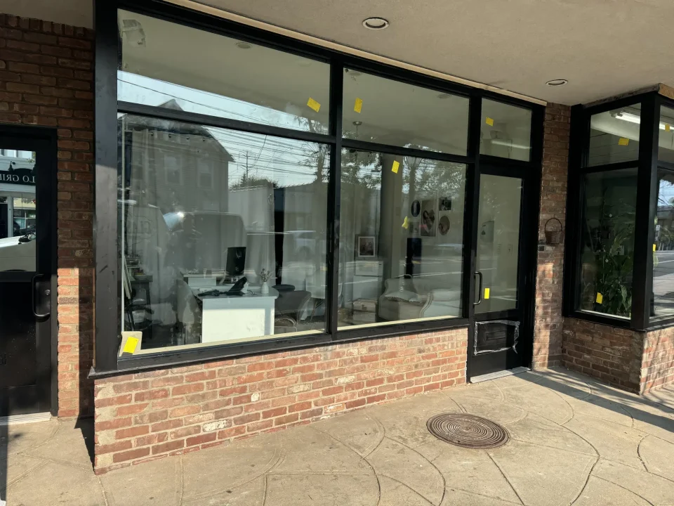 storefront glass installation