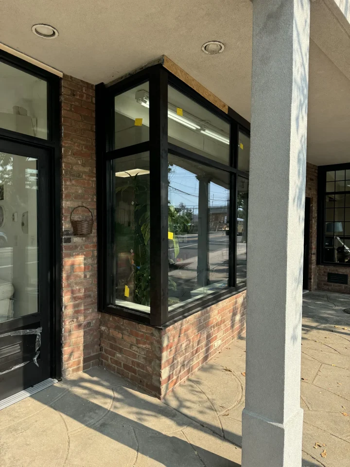 storefront glass installation
