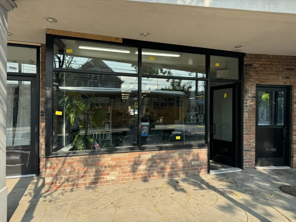 storefront glass installation